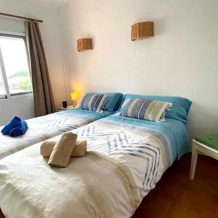 Espuma De Mar En Primera Línea De Playa De * Dénia